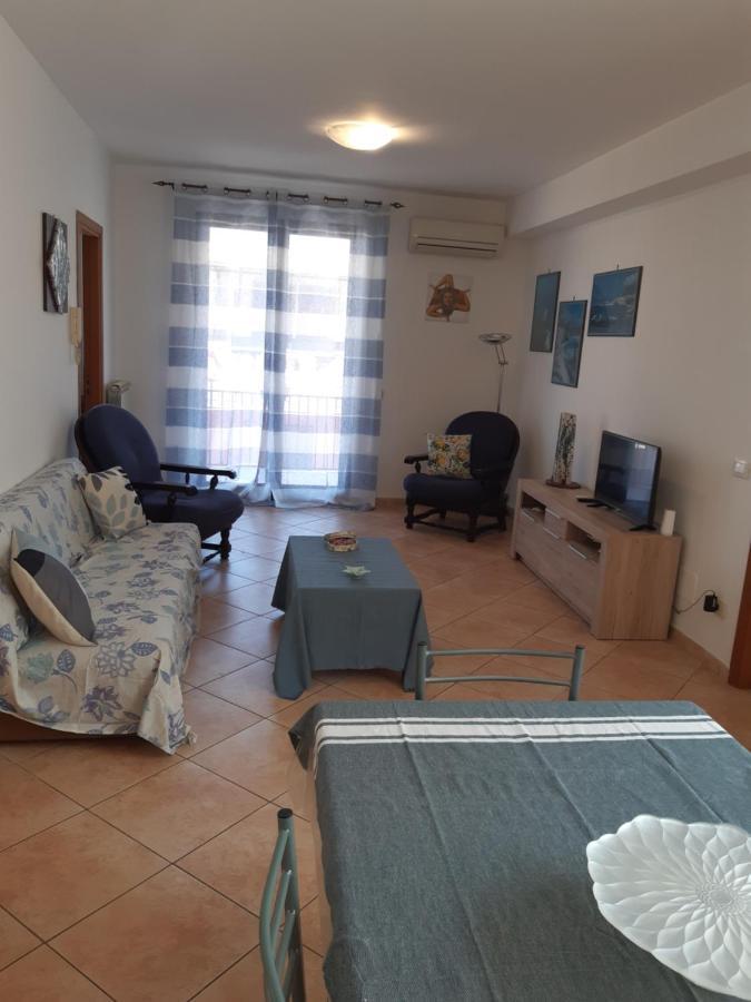 泰拉西尼A Casa Di Loretta公寓 外观 照片